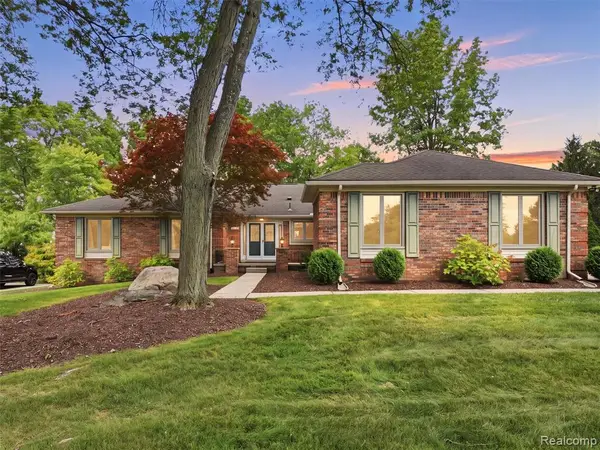 12703 Portsmouth, Plymouth, MI 48170