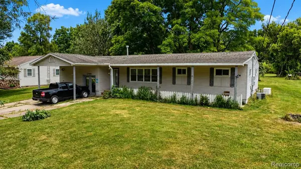 11505 E Mount Morris, Davison, MI 48423