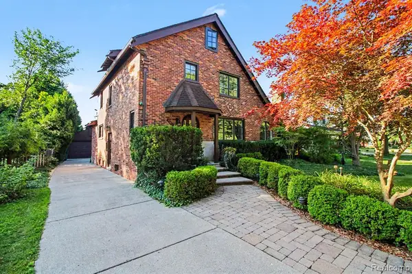 32410 Sheridan, Beverly Hills, MI 48025