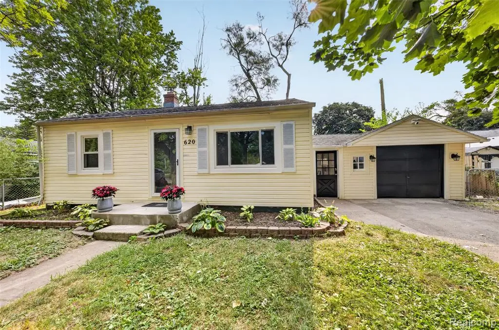 620 Hollis, Ypsilanti, MI 48198 - #1