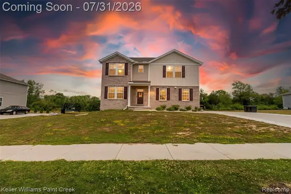 8353 North Oaks Court, Grand Blanc, MI 
