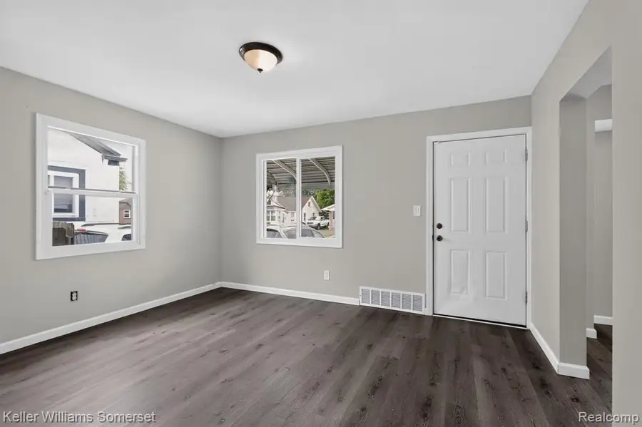 25208 Leach, Roseville, MI 48066 - #2
