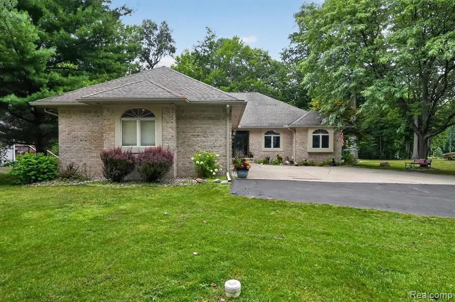 7480 Majestic Woods, Linden, MI 48451 - #2