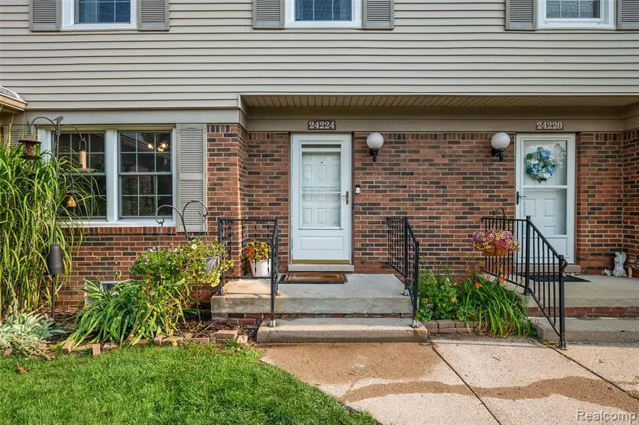 24224 Bashian, Novi, MI 48375 - #2