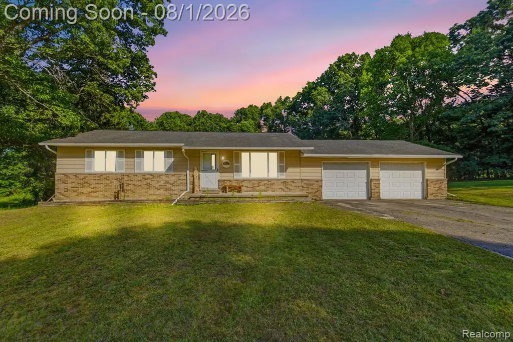 3685 Chesterfield, Lapeer, MI 48446 - #1