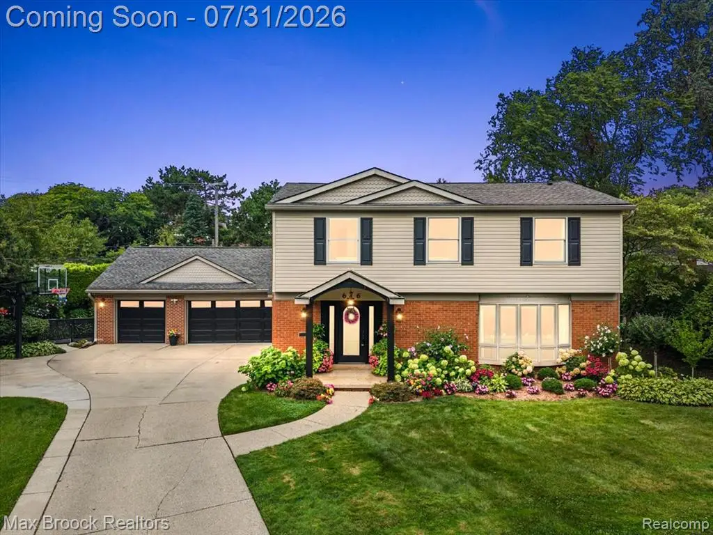 676 Peach Tree, Grosse Pointe, MI 48236 - #1