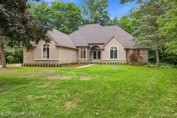 3040 Oak Moss, Fort Gratiot, MI 48059