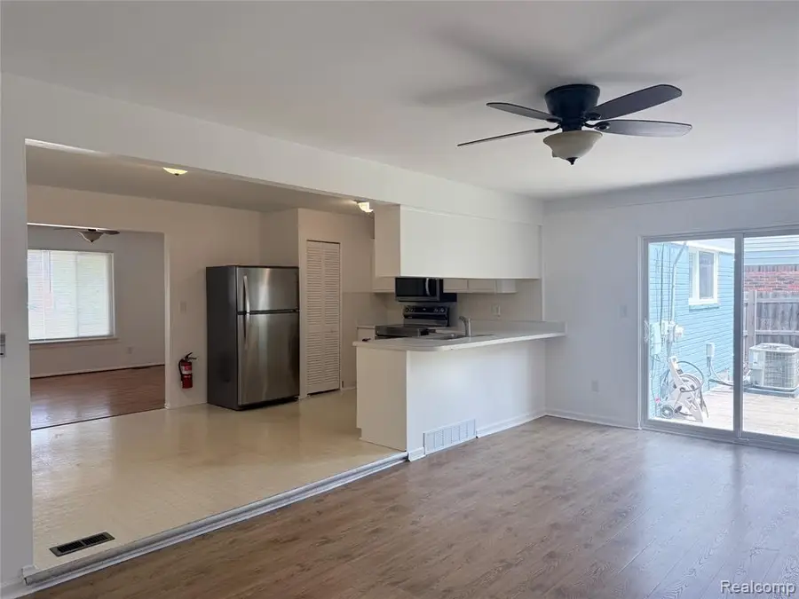 830 Sheffield, Madison Heights, MI 48071 - #3