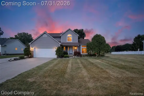 581 Hampton, Wixom, MI 48393