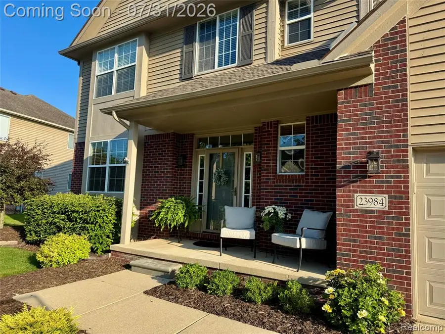 23984 Waterview, New Boston, MI 48164 - #3
