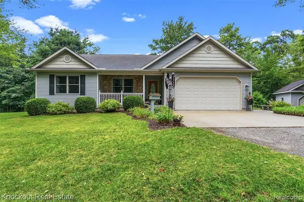 8436 Birch Run, Millington, MI 48746