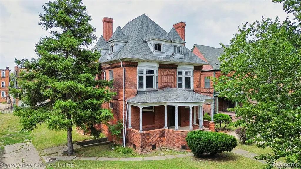 255 E Ferry, Detroit, MI 48202 - #1