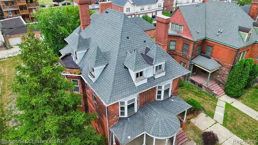 255 E Ferry, Detroit, MI 48202 - #2