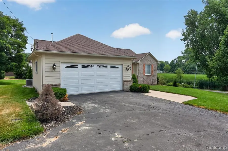 1166 N Bridge, Linden, MI 48451 - #2