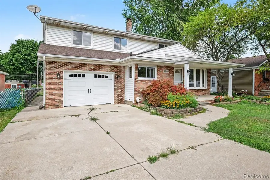 22935 Allor, Saint Clair Shores, MI 48082 - #2
