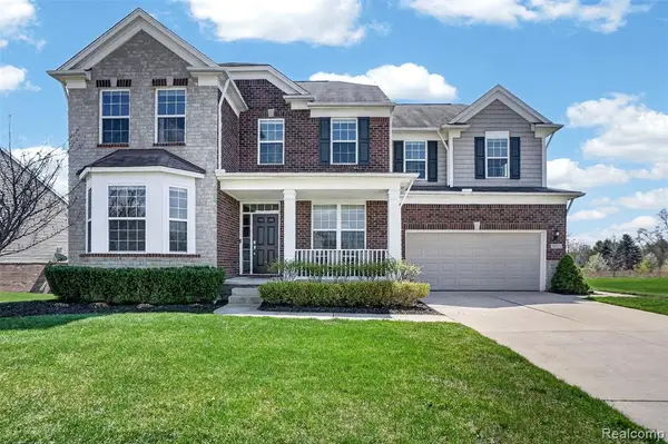 59371 Peters Barn, South Lyon, MI 48178