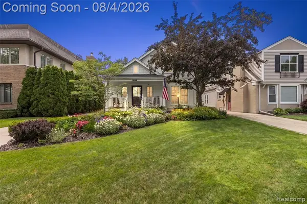 1656 Washington, Birmingham, MI 48009