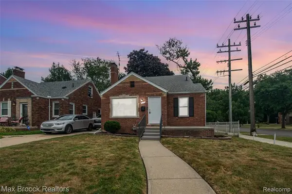 18904 Mallina, Grosse Pointe, MI 48236