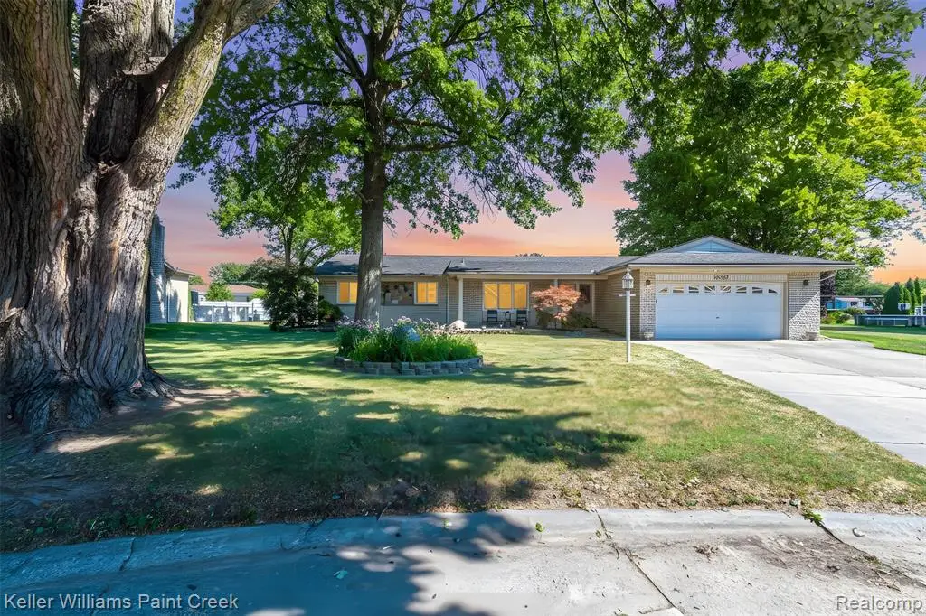35152 Kesler, Clinton Township, MI 48035 - #1