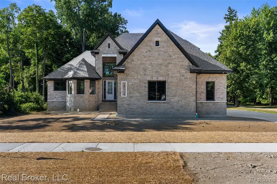12114 22 Mile Rd, Shelby, MI 48315 - #3
