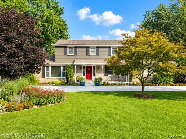 36159 W Lyman, Farmington Hills, MI 48331