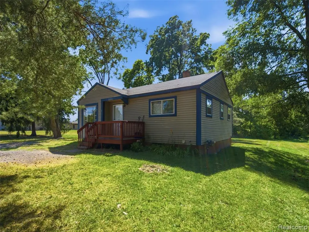 2230 S Dye, Flint, MI 48532 - #1