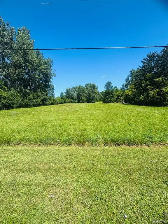 2000 Mapleridge, Saginaw, MI 48604 - #2