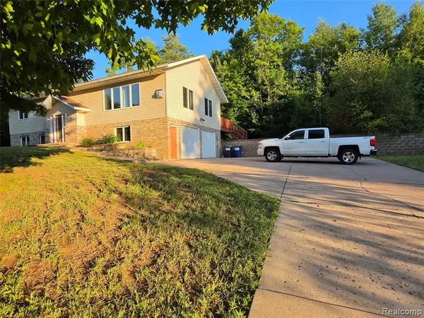 1901 Spruce, Houghton, MI 49931