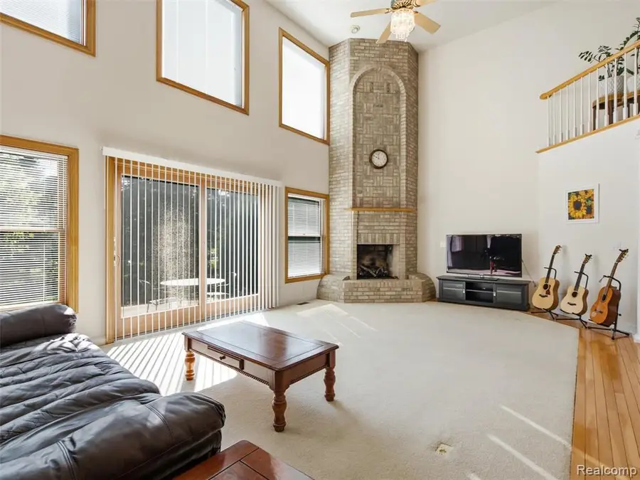 16051 Pine Bluff, Fenton, MI 48430 - #3