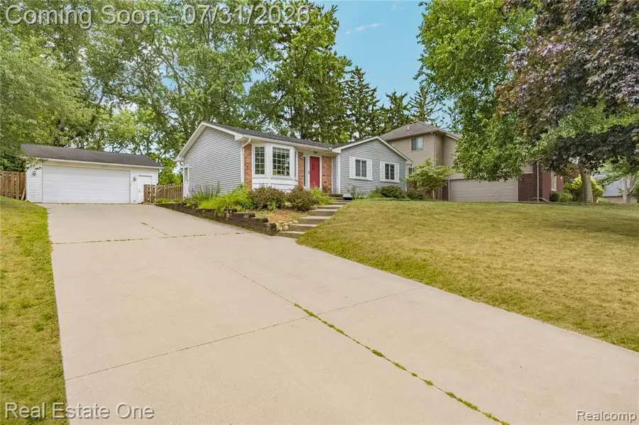 541 Curzon, Rochester Hills, MI 48307 - #3