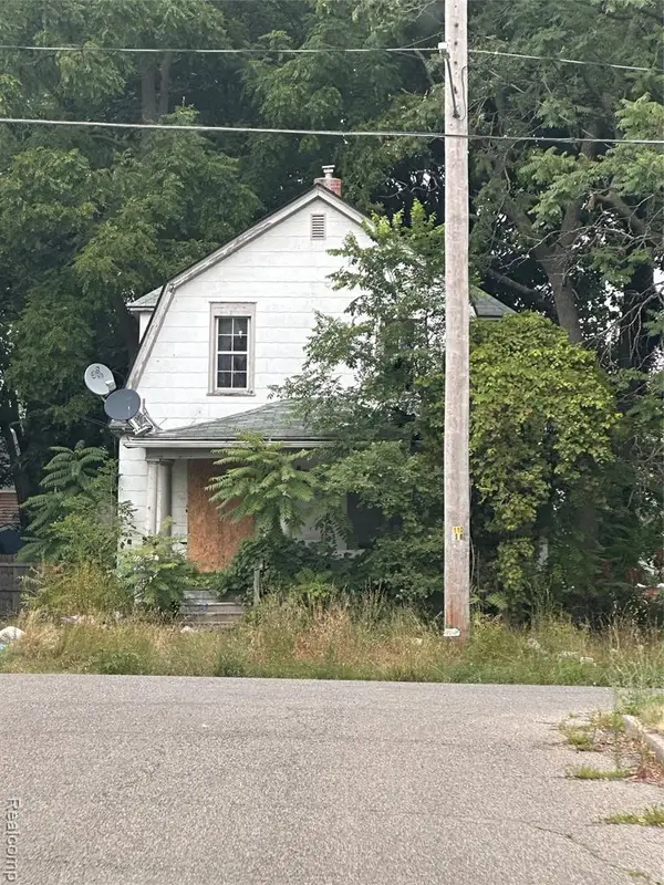 1017 Oak, Flint, MI 48503