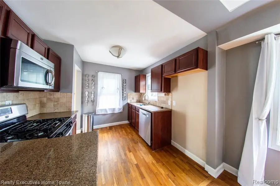 2676 Cumberland, Berkley, MI 48072 - #3