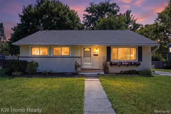 23664 Power, Farmington, MI 48336
