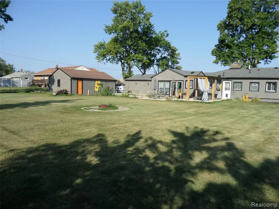 38250 S Groesbeck, Clinton Township, MI 48036 - #3