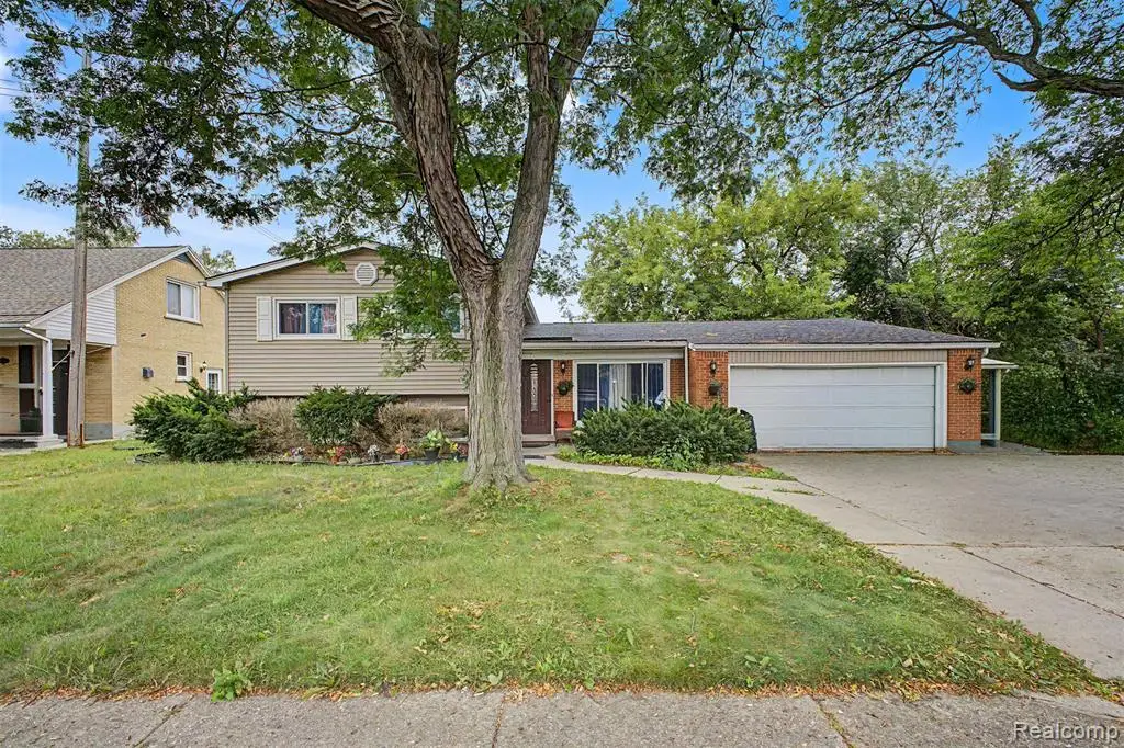 27355 Clairview, Dearborn Heights, MI 48127 - #1