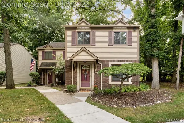 1514 Streamwood, Rochester Hills, MI 48309