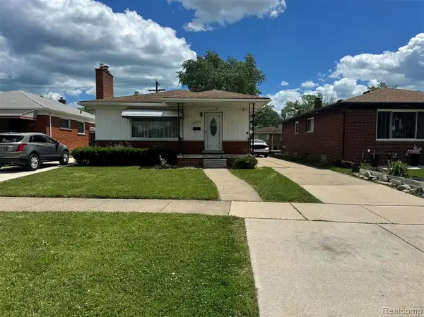 22122 Kelly, Eastpointe, MI 48021