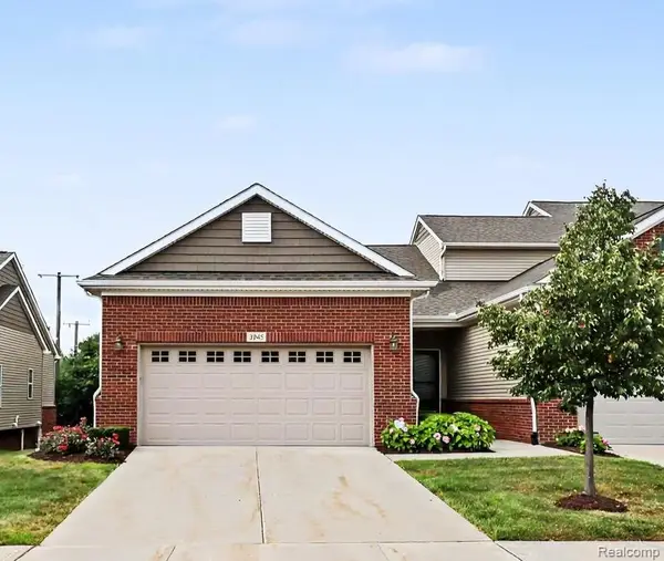 3045 Bridgewater #5, Auburn Hills, MI 48326