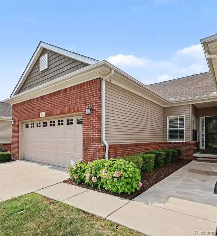 3045 Bridgewater #5, Auburn Hills, MI 48326 - #3