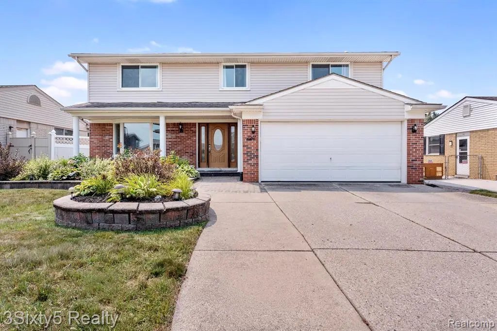 20437 Bourassa, Trenton, MI 48183 - #1