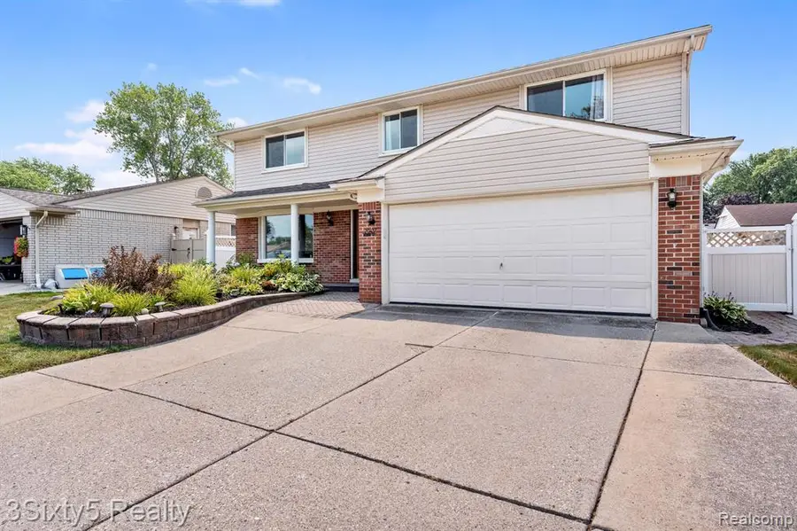 20437 Bourassa, Trenton, MI 48183 - #2