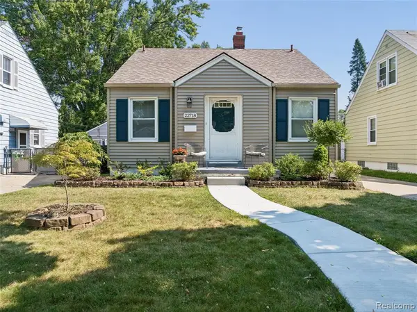22718 Nowlin, Dearborn, MI 48124