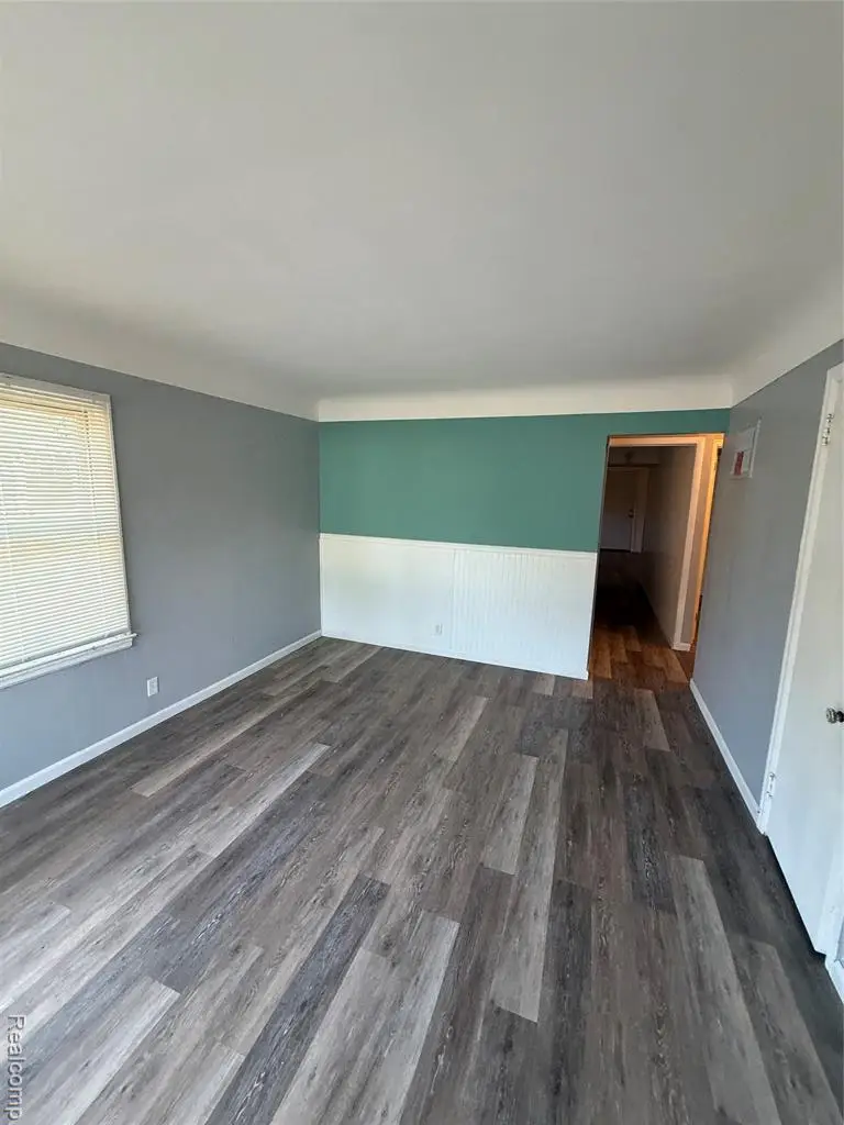 987 S Ballenger, Flint, MI 48532 - #3