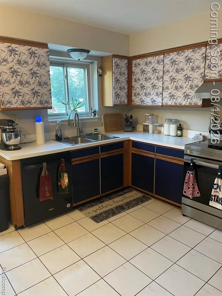 1675 North, Walled Lake, MI 48390 - #3