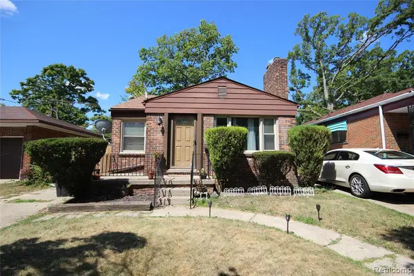 18831 Lamont, Detroit, MI 48234
