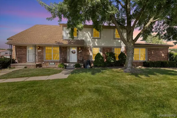 35352 Tall Oaks, Sterling Heights, MI 48312