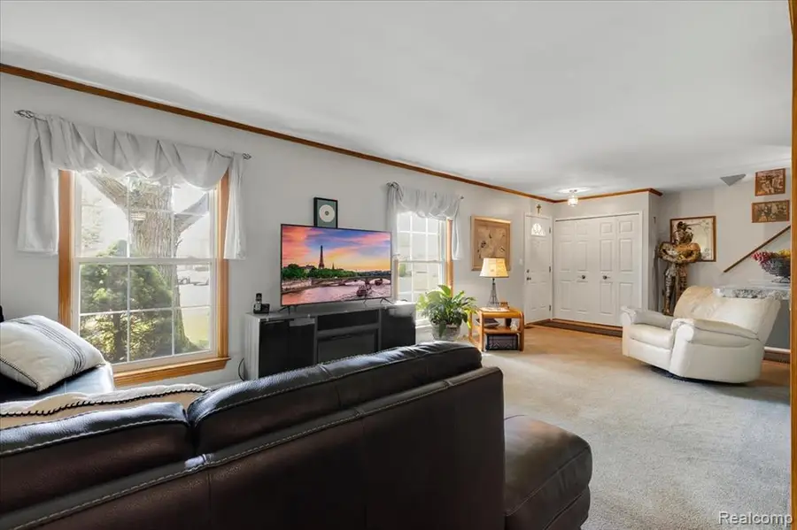 35352 Tall Oaks, Sterling Heights, MI 48312 - #3