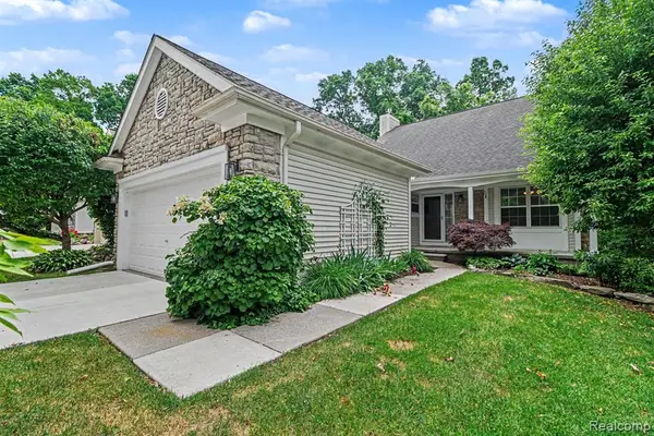 6573 Summit, Clarkston, MI 48346