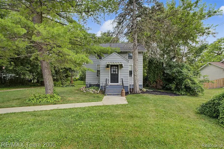 511 Ash, Carleton, MI 48117 - #2