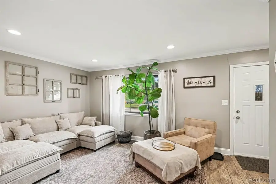 34211 Viceroy, Sterling Heights, MI 48310 - #3